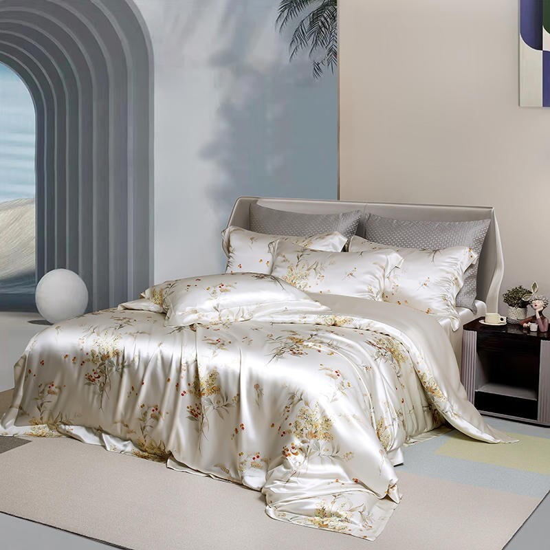 Winterberry 22 Momme Mulberry Silk Duvet Cover Set - Luxxo
