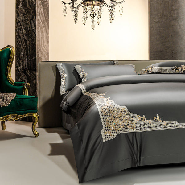 Cleopatra's Dream Luxury Duvet Cover Set