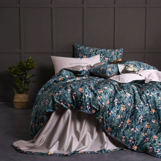 Delicate Modern Floral & Botanical Duvet Cover Set